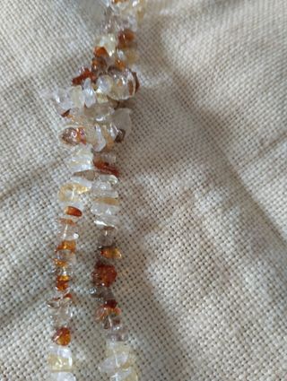 Collana in cips di pietre dure artigianale.