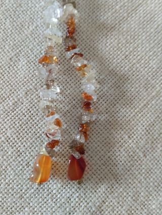 Collana in cips di pietre dure artigianale.