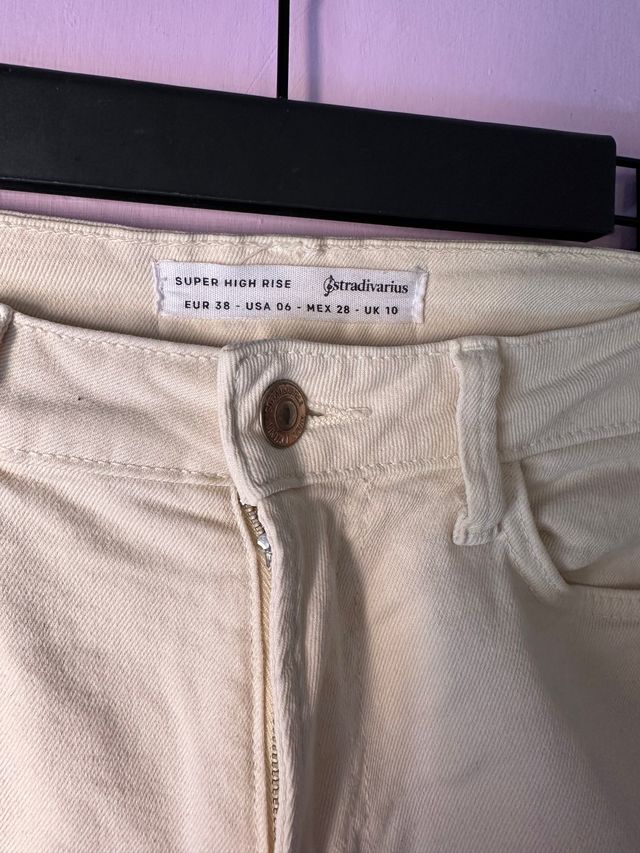 Pantalon corto y falda