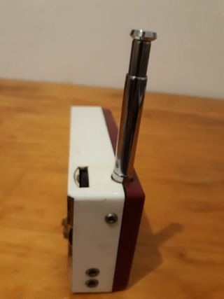 radio marca Sanyo vintage