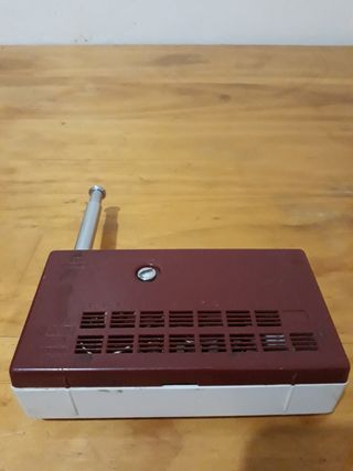 radio marca Sanyo vintage