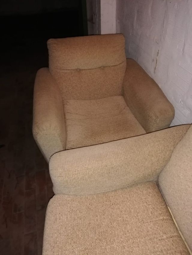 coppia di poltroncine in tela beige