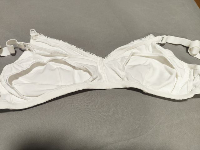 Sujetador de lactancia nuevo