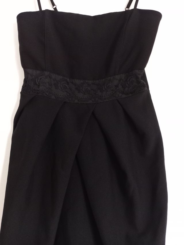 Vestido negro nuevo raso.