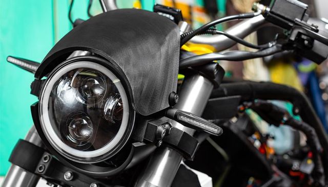 "Repuestos y accesorios moto personalizados."