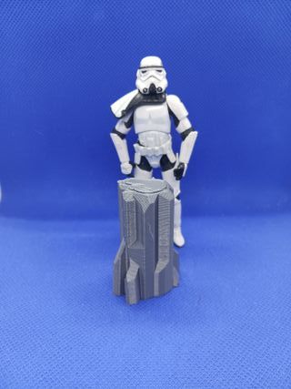 Star Wars 3.75". Stand casco Darth Vader.