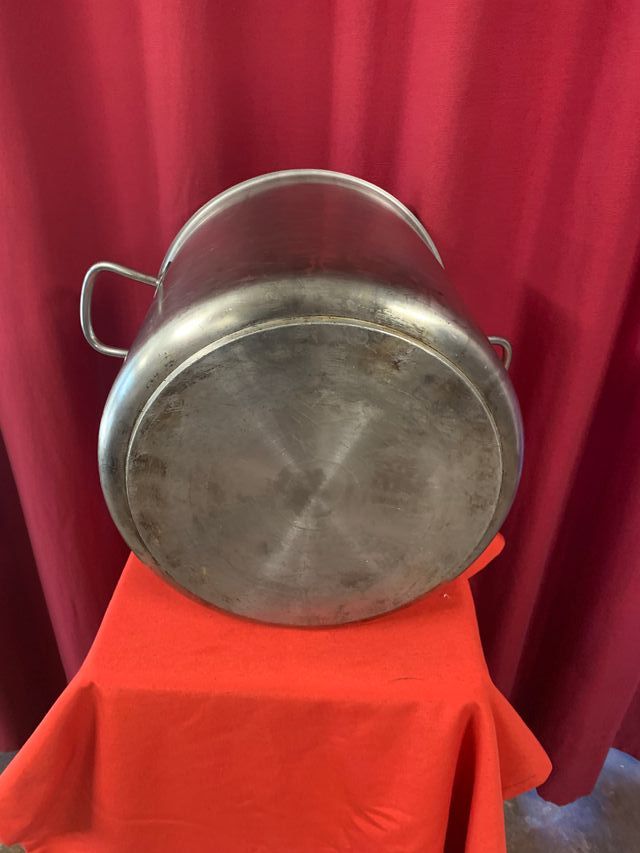 OLLA PROFESIONAL PUJADAS 35 LITROS