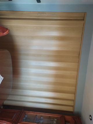 Puerta corredera de madera totalmente nueva