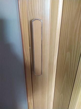 Puerta corredera de madera totalmente nueva