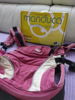 mochila porta bebés manduca rojo