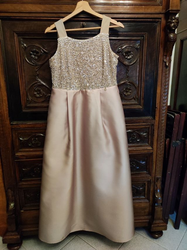 Vestido formal color champán - Talla L