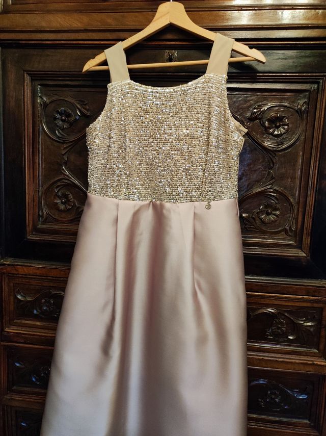 Vestido formal color champán - Talla L