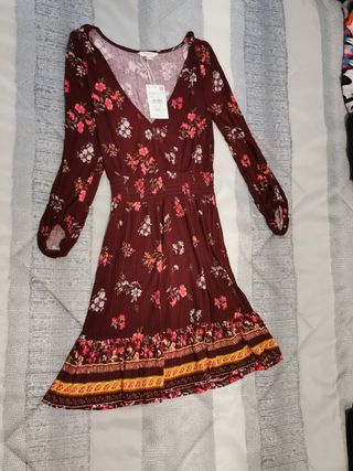Vestido. Con etiqueta. Costó 30€