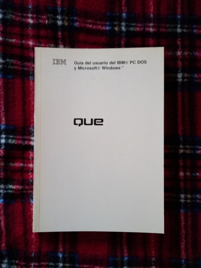 Guia del usuario IBM PC-DOS y Microsoft Windows.