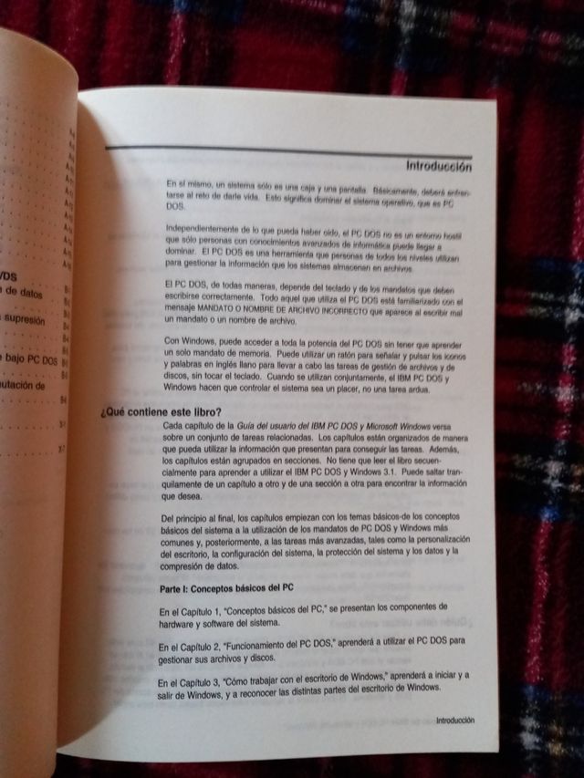 Guia del usuario IBM PC-DOS y Microsoft Windows.