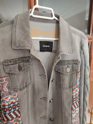 cazadora vaquera mujer marca Desigual