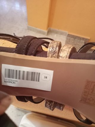 SANDALIAS DE TACÓN DE DISEÑO