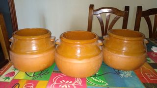 Artesanias de barro antigüedades cuencos y jarras