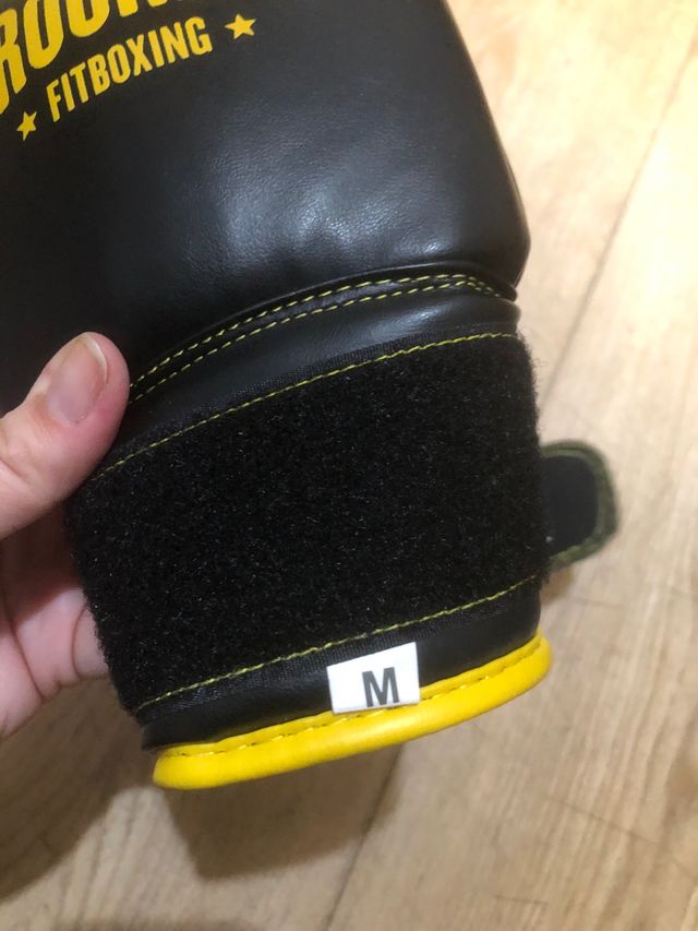 Guantes de boxeo a estrenar