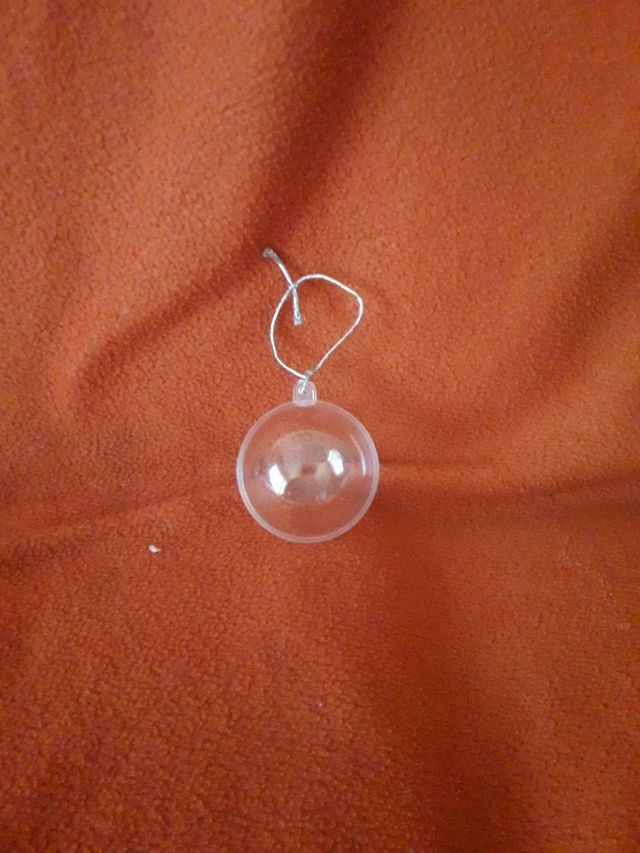 Bolas transparentes para sorpresas.