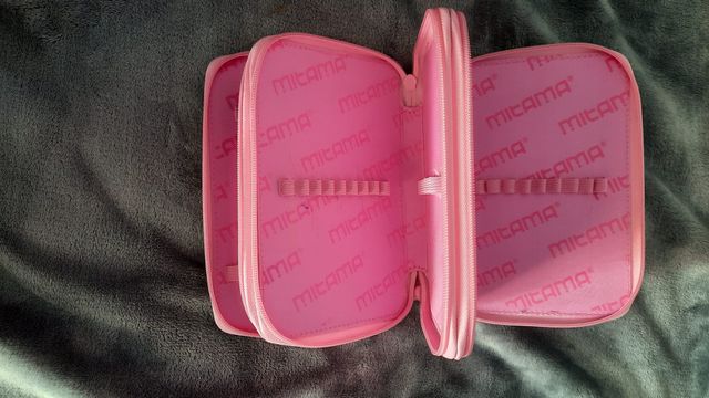 Estuche MITAMA de 3 departamentos