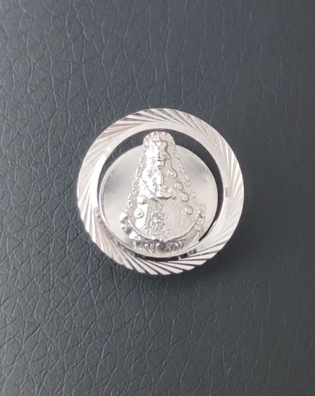 PIN DE OJAL DE LA VIRGEN DEL ROCÍO