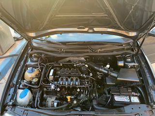 Volkswagen Golf 2000