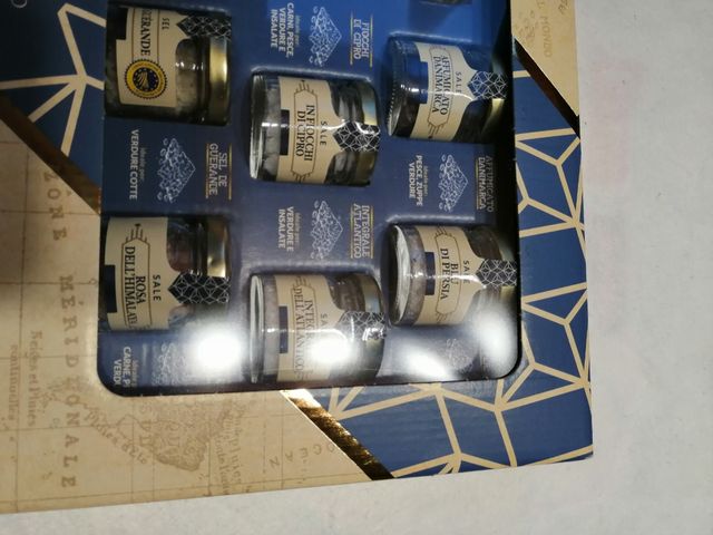 Set confezioni sale dal mondo più macinasale