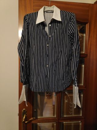 Lote 2 pantalones y dos camisas de mujer