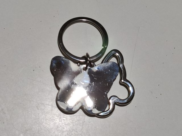 Portachiavi con farfalle di metallo