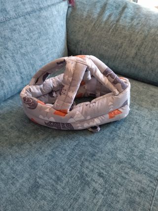 bebé chupete biberón peluche zapatillas