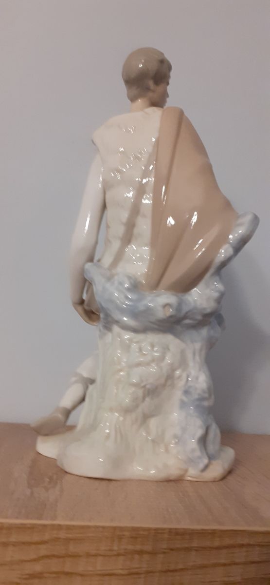 FIGURA DE PORCELANA LLADRO