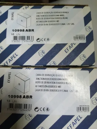 caja conexión electrica canaleta