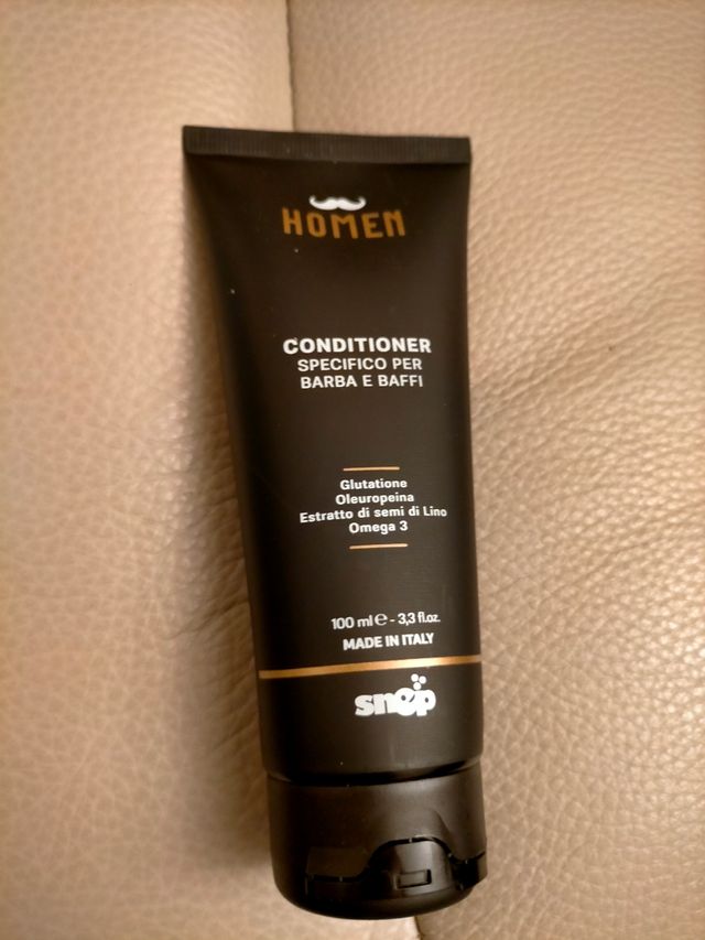 Condizionatore per barba e baffi