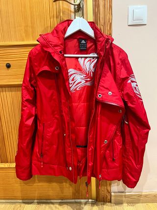 Chaquetón rojo Adidas