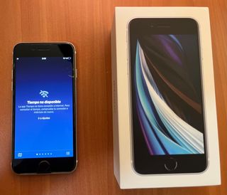 iPhone SE 2020 en color blanco y de 128gb