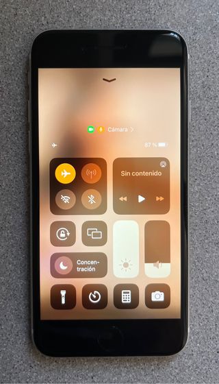 iPhone SE 2020 en color blanco y de 128gb