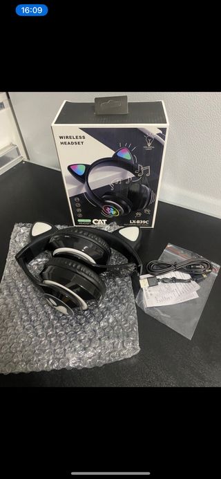 Nuovi auricolari wireless Bluetooth RGB 