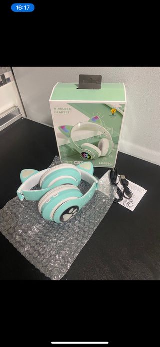 Nuovi auricolari wireless Bluetooth RGB 