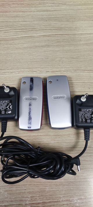 Dos teléfonos Alcatel OT511 por 20€