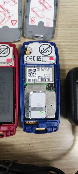 Dos teléfonos Alcatel OT511 por 20€