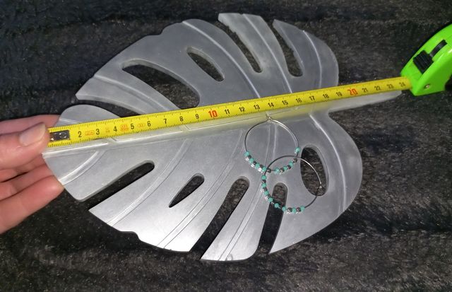 Bandeja artesanal hoja de palma plateada.