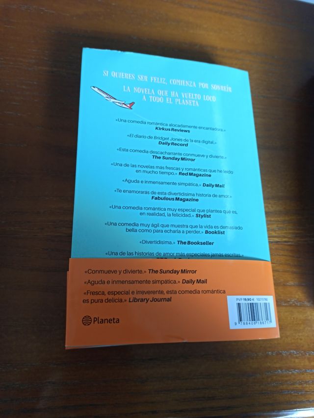 Libro 'Amor a primera vista, llama al oculista'