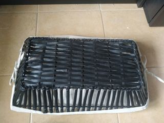 Cesta mimbre  con asas negra con tela beige