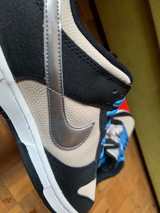 Nike Dunk low "Starry Laces"