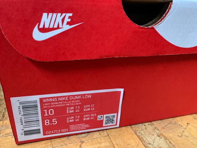 Nike Dunk low "Starry Laces"