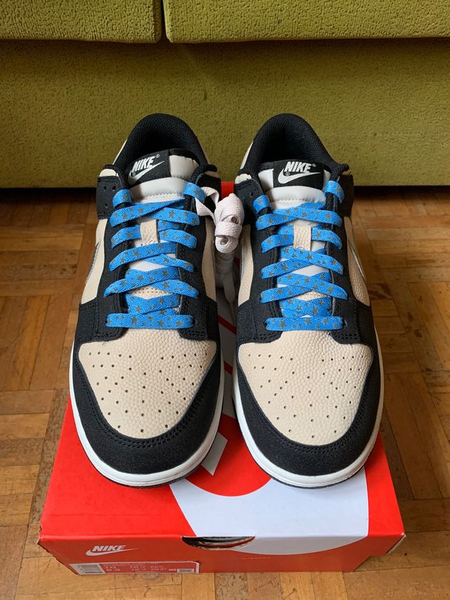 Nike Dunk low "Starry Laces"