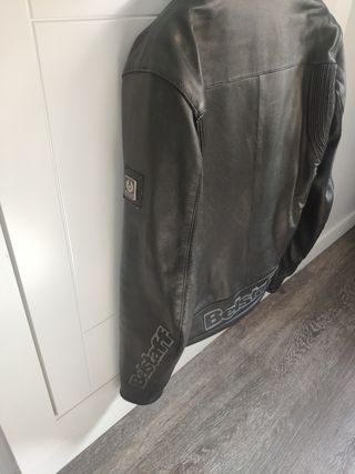 cazadora belstaff cuero