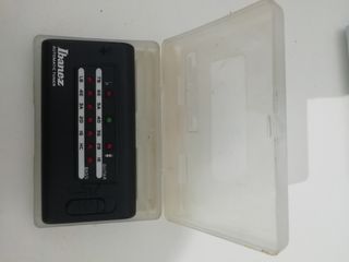 Afinador guitarra y bajo.