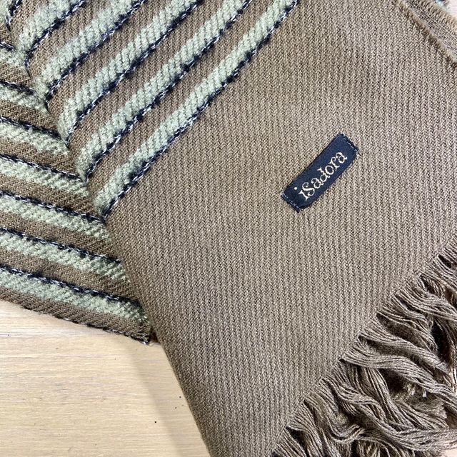 Bufanda a rayas unisex.